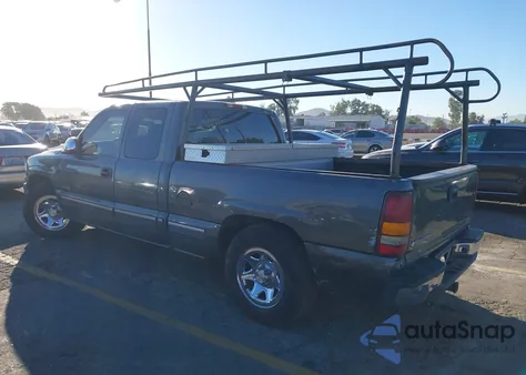 2002 Chevrolet Silverado 1500 Ls из США, поврежденный, VIN 2GCEC19T221179732